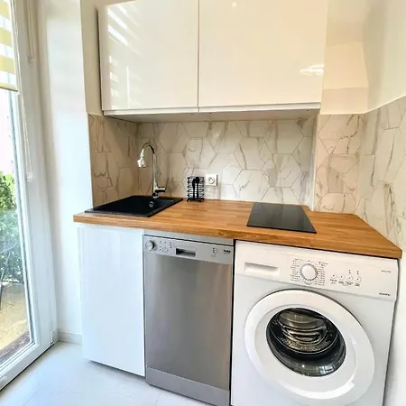 Cozy T2 - Lovely Balcony - Center - Liberation - Clim - Wifi דירה *
