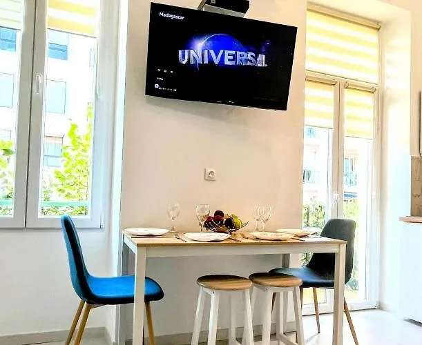 Cozy T2 - Lovely Balcony - Center - Liberation - Clim - Wifi *