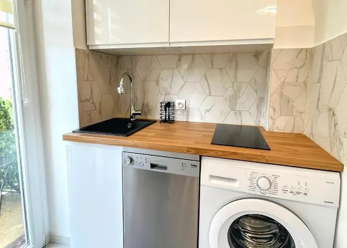 Cozy T2 - Lovely Balcony - Center - Liberation - Clim - Wifi Apartmán *