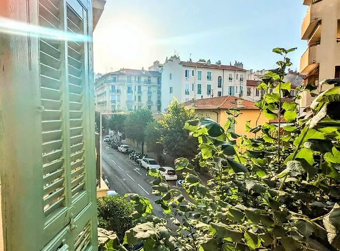 Cozy T2 - Lovely Balcony - Center - Liberation - Clim - Wifi * Nice