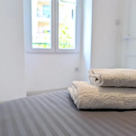 Cozy T2 - Lovely Balcony - Center - Liberation - Clim - Wifi *